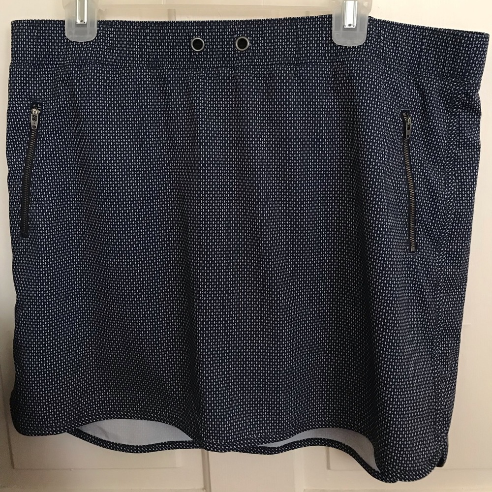 Women’s Athleta Skirt